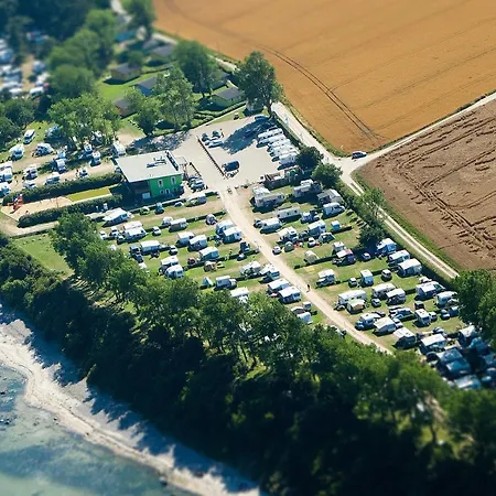 Knaus Camping- Und Ferienhauspark Ruegen Semesterbostad