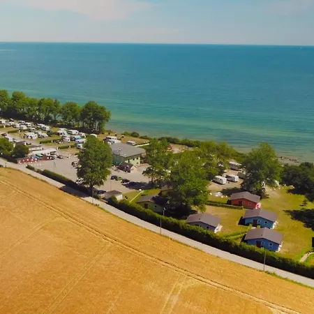 Hébergement de vacances Knaus Camping- Und Ferienhauspark Rugen