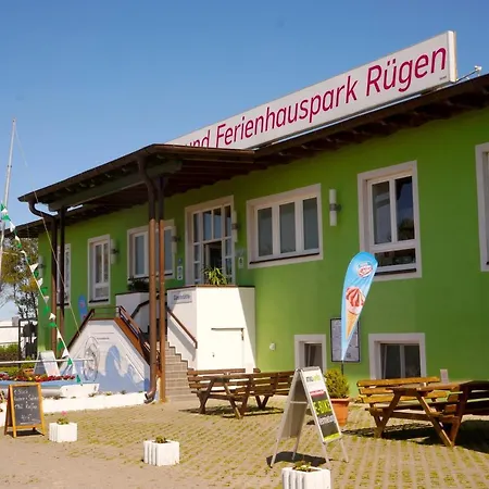 Knaus Camping- Und Ferienhauspark Ruegen *