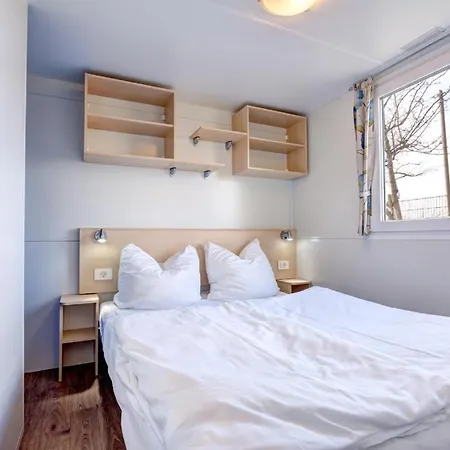 Hébergement de vacances Knaus Camping- Und Ferienhauspark Rugen Altenkirchen (Mecklenburg-Vorpommern)